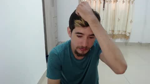 Snapshot of myke_xxx chatting on 19, 12, 2024 mike online show from 19, 12, 2024