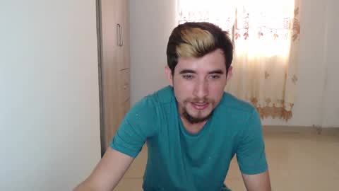 Snapshot of myke_xxx chatting on 19, 12, 2024 mike online show from 19, 12, 2024