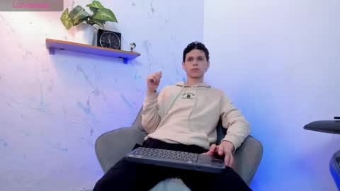 Mykel   online show from 10, 10, 2025