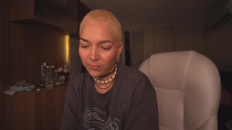 Snapshot of mykinkybunny chatting on 15, 2, 2025 jacke BUNNY online show from 15, 2, 2025