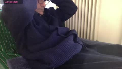 Bi sexy guy lovense hush is on private is open or password show tip if you like. online show from 17, 1, 2025