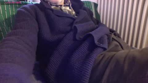 Bi sexy guy lovense hush is on private is open or password show tip if you like. online show from 1, 3, 2025