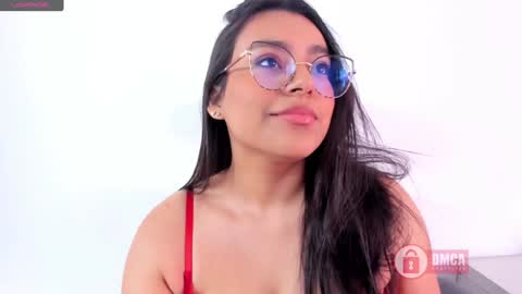 Snapshot of mypretty_isabella chatting on 11, 1, 2025 Bella online show from 11, 1, 2025