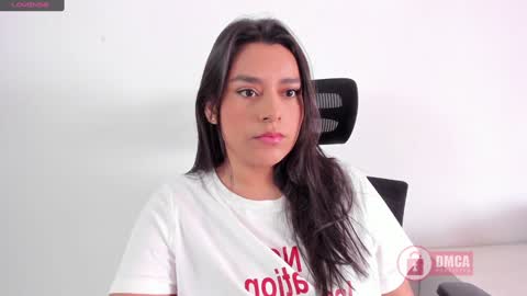 Snapshot of mypretty_isabella chatting on 30, 1, 2025 Bella online show from 30, 1, 2025