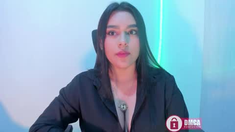 Snapshot of mypretty_isabella chatting on 10, 10, 2025 Bella online show from 10, 10, 2025