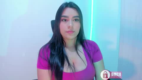 Snapshot of mypretty_isabella chatting on 14, 10, 2025 Bella online show from 14, 10, 2025