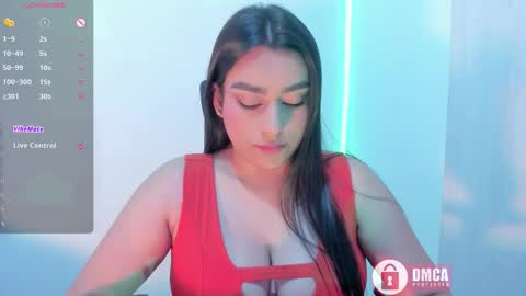 Snapshot of mypretty_isabella chatting on 4, 12, 2025 Bella online show from 4, 12, 2025