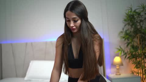 Miryam online show from 4, 2, 2025