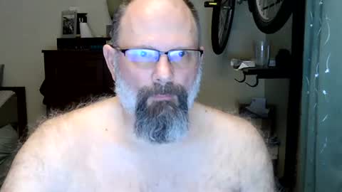 Just hanging out - No pressure online show from 12, 3, 2026