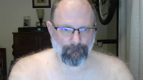 Just hanging out - No pressure online show from 28, 4, 2026