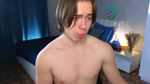 Snapshot of myshkek chatting on 21, 2, 2025 Mickey online show from 21, 2, 2025