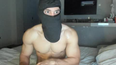 Snapshot of mysterious_muscles chatting on 9, 4, 2026 mysterious_muscles online show from 9, 4, 2026