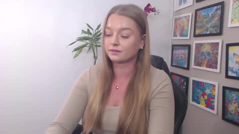 Erica online show from 4, 2, 2025