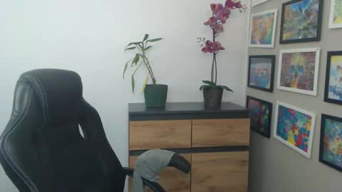 Snapshot of mysteryericax chatting on 23, 4, 2026 Erica online show from 23, 4, 2026