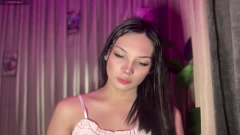 UR GIRL NEXTDOOR online show from 25, 2, 2026