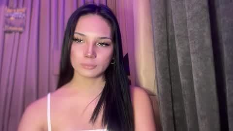 Snapshot of mysteryman_xxx chatting on 17, 4, 2026 UR GIRL NEXTDOOR online show from 17, 4, 2026