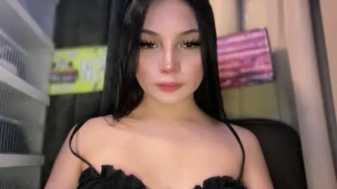 Snapshot of mysteryman_xxx chatting on 27, 4, 2026 UR GIRL NEXTDOOR online show from 27, 4, 2026
