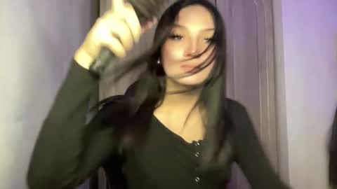 Snapshot of mysteryman_xxx chatting on 19, 5, 2026 UR GIRL NEXTDOOR online show from 19, 5, 2026