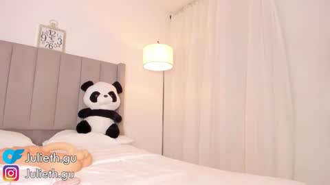 Snapshot of mystic_julieth chatting on 22, 2, 2026 Julieth online show from 22, 2, 2026