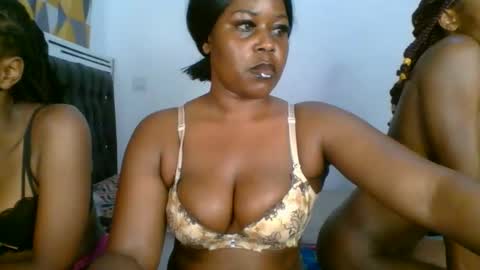 Snapshot of mystic_saucy chatting on 11, 10, 2025 mystic_saucy online show from 11, 10, 2025