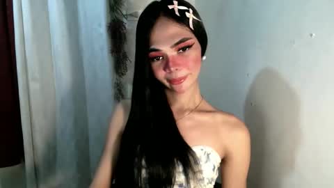 Snapshot of mysticofcum22 chatting on 12, 10, 2025 Krestine online show from 12, 10, 2025