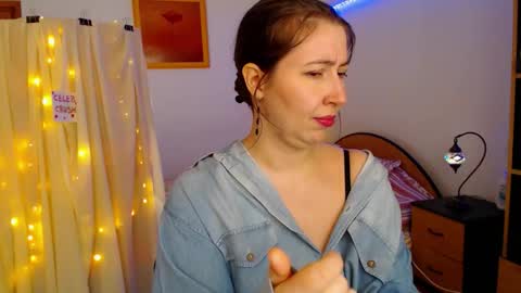 Snapshot of mystydew chatting on 25, 3, 2026 MystyDew online show from 25, 3, 2026