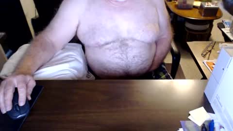 Snapshot of mytimeyourtimeourtime chatting on 23, 4, 2026 ItsTime online show from 23, 4, 2026