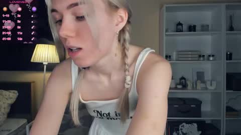 Olivia or just olive online show from 22, 12, 2025