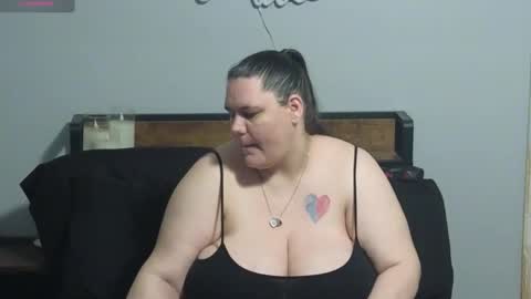 Snapshot of mzjuicybootay2169 chatting on 9, 5, 2026 Mzjuicybootay online show from 9, 5, 2026