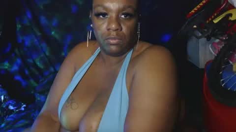 mzthundabootie online show from 16, 12, 2025