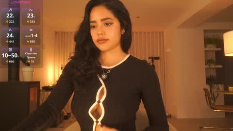 Snapshot of n_o_v_a chatting on 7, 11, 2025 Nova online show from 7, 11, 2025