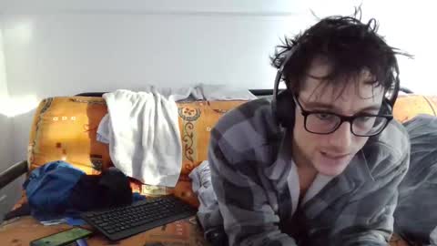 a Ordinary Boy online show from 28, 2, 2026