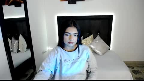 naahia__clark online show from 13, 2, 2025