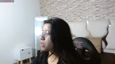Snapshot of naanaky_tay chatting on 3, 10, 2025 TARA online show from 3, 10, 2025