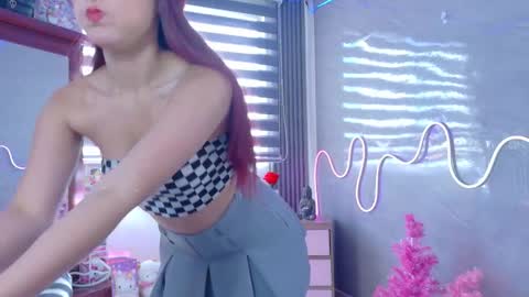 naaomi_cute online show from 15, 12, 2025