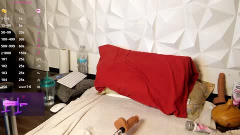 Snapshot of naathasa_ chatting on 2, 2, 2025 Naathasa   online show from 2, 2, 2025