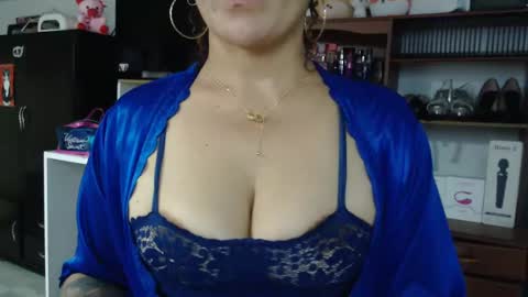 Snapshot of nadia_abaud chatting on 9, 2, 2025 Nadia online show from 9, 2, 2025