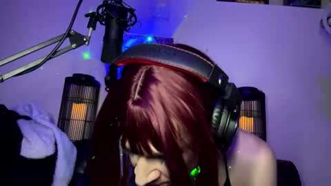 nadia_crivello online show from 8, 1, 2026