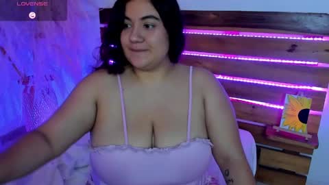 Nadine online show from 30, 4, 2026