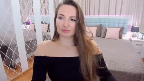 NadinGracefull online show from 29, 11, 2025