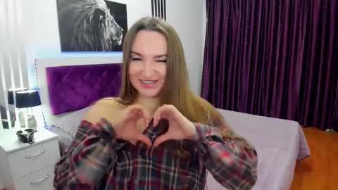 NadinGracefull online show from 6, 4, 2026