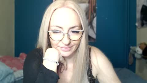 nadinnnea online show from 24, 11, 2025