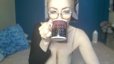 nadinnnea online show from 30, 3, 2026