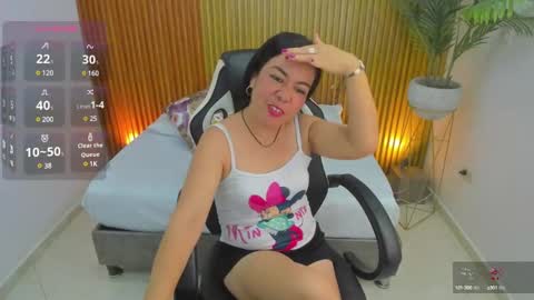 N A H I A online show from 22, 2, 2025