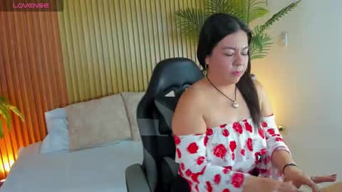 N A H I A online show from 24, 10, 2025