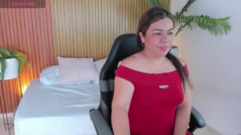 N A H I A online show from 5, 1, 2026