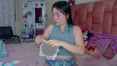 nahia cute     only   online show from 19, 9, 2025