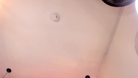 Snapshot of nahia_low chatting on 3, 2, 2025 Valeria online show from 3, 2, 2025