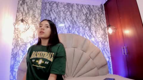 Snapshot of nahia_low chatting on 21, 2, 2025 Valeria online show from 21, 2, 2025