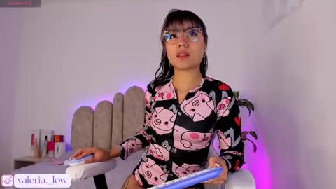 Snapshot of nahia_low chatting on 18, 9, 2025 Valeria online show from 18, 9, 2025